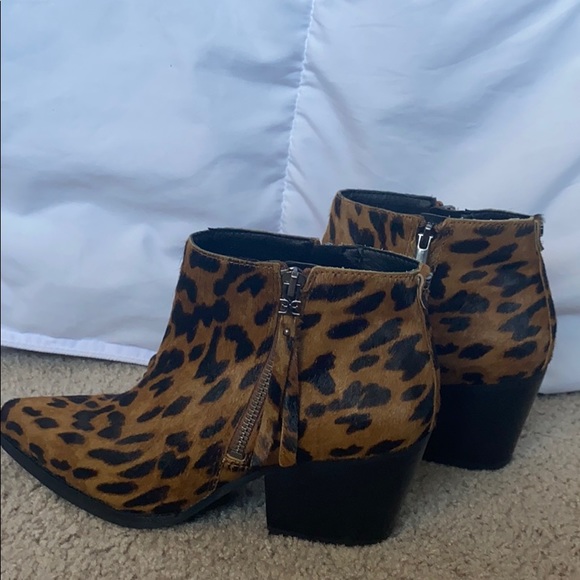 Sam Edelman Walden cowhide booties - Picture 5 of 12
